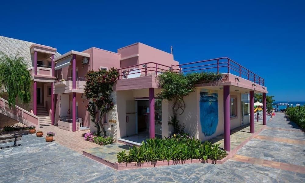 SEA SIDE