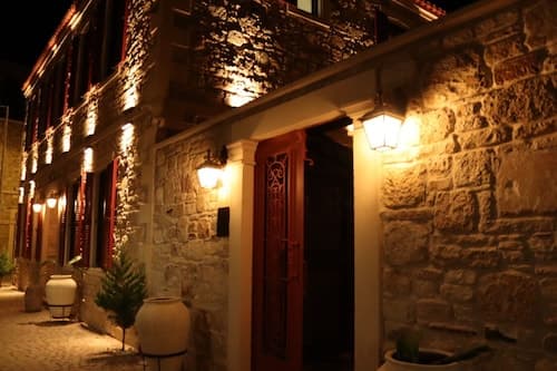 Yeni Foça Dionysos 1789 (+12 Adults Only)