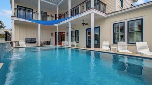 4 36th Avenue by Avantstay Chef's Kitchen, Rooftop & Pool!