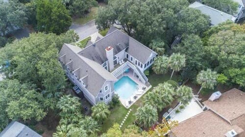 28 Beachwood West by Avantstay Close to Beach, Multiple Decks & Private Pool!