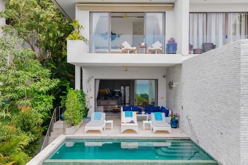 Villa Shade of Blue