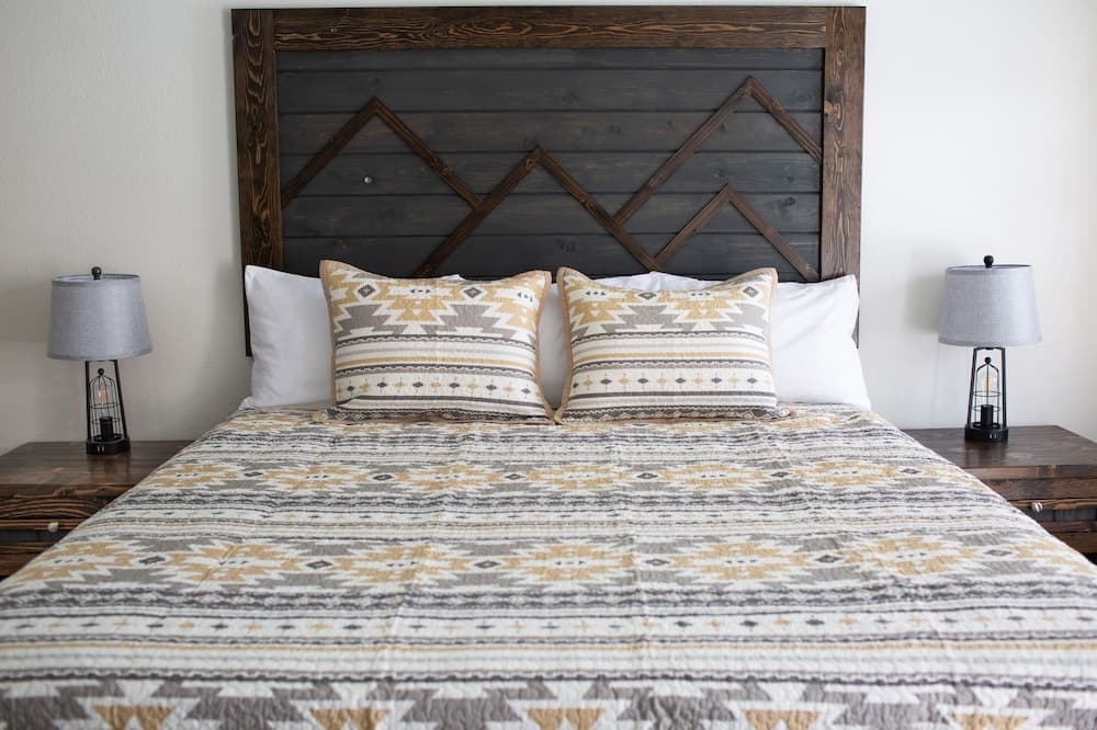 Pine Lodge