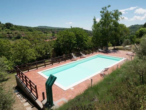Villa in Casentino With Pool & Castle Views