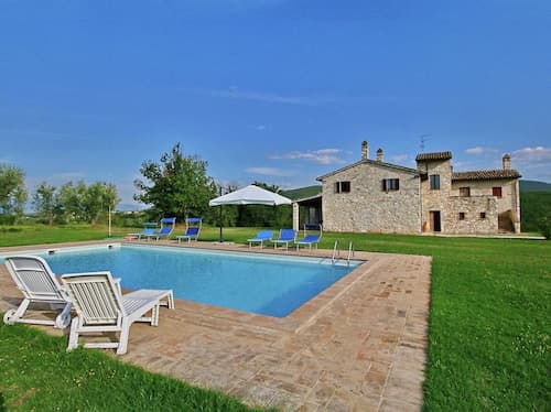 Belvilla by OYO Villa Torri