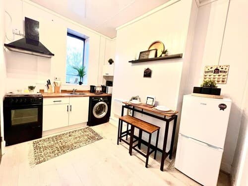 Skyline King Beautiful 1-bed Apartment in Swansea