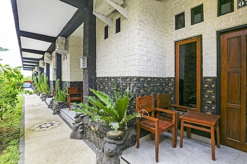 SPOT ON 90882 Sari Homestay Near Garuda Wisnu Kencana
