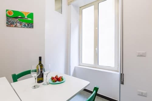 Studios 1 in Napoli With 1 Bathrooms