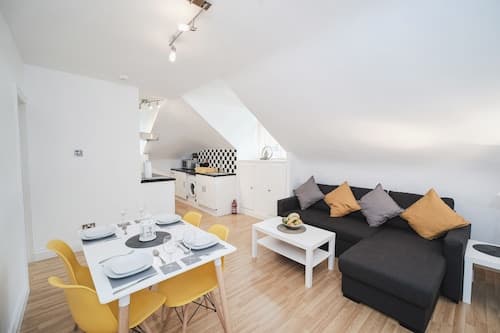 Flat 5 - 61 Old Dover Road