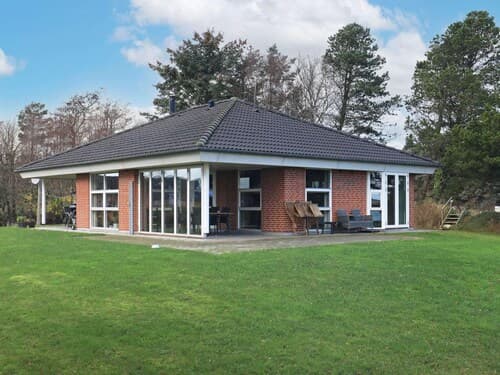 6 Person Holiday Home in Blavand