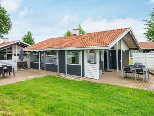 6 Person Holiday Home in Aabenraa
