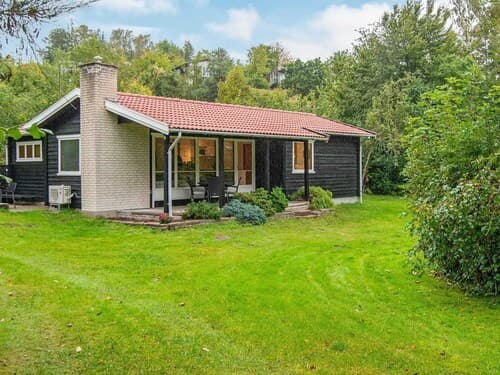 6 Person Holiday Home in Ebeltoft