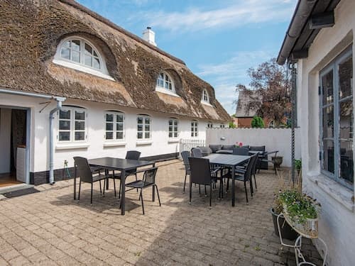 8 Person Holiday Home in Hojer