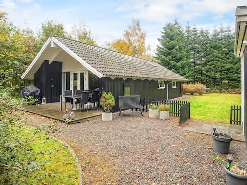 6 Person Holiday Home in Ansager