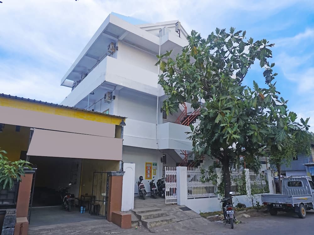 OYO 91456 Anggrek Homes Makassar
