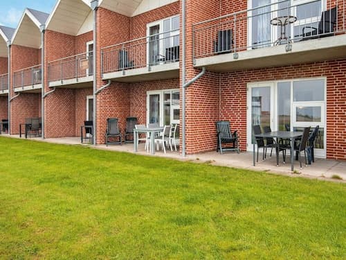 6 Person Holiday Home in Hojer