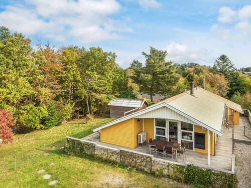 6 Person Holiday Home in Knebel
