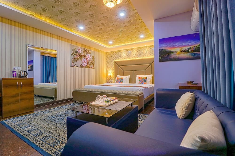 Fabhotel Prime Z Grand