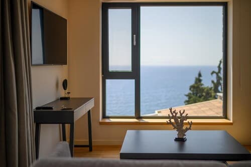 Vrahos Executive Suite