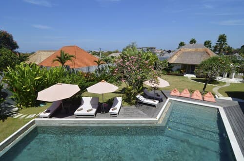 "stunning 4 Bedrooms Private Pool Villa in Canggu"