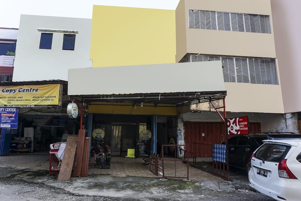 OYO 90965 Homestay Madu Makassar