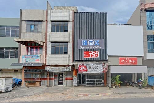 OYO 90399 Box House