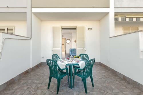 3222 Rita House by Barbarhouse