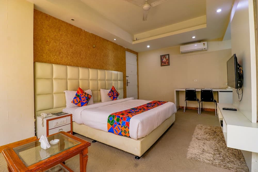 Fabhotel Gaba Corporate Suites