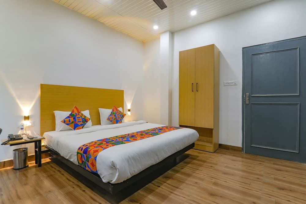 Fabhotel Super 3 Premium Ii