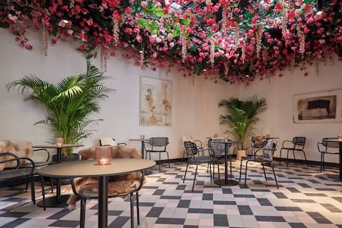 Rosa Hotel