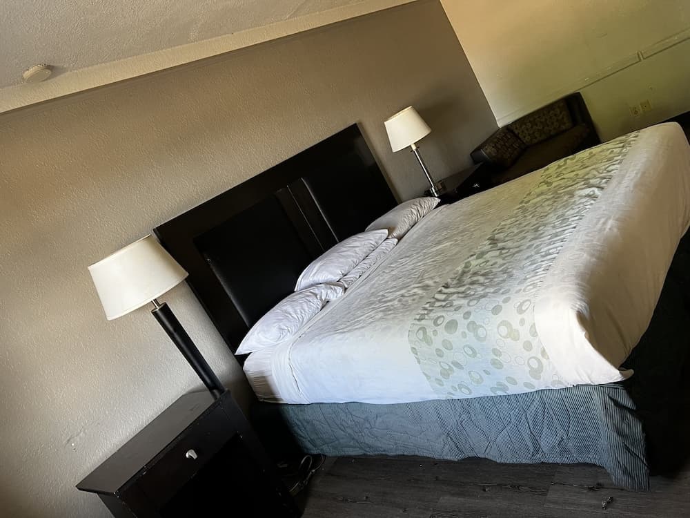 Relax Inn & Suite