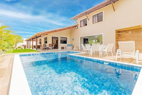 GB77 Ótima Casa 5 Quartos com Piscina