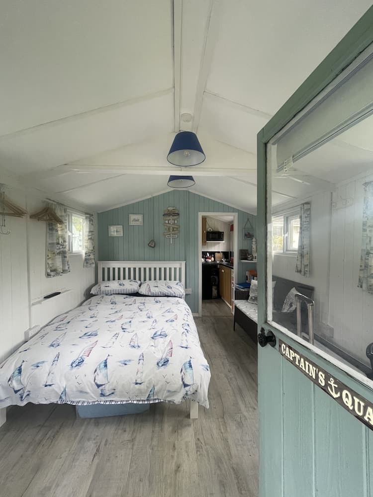 Captain's Cabin