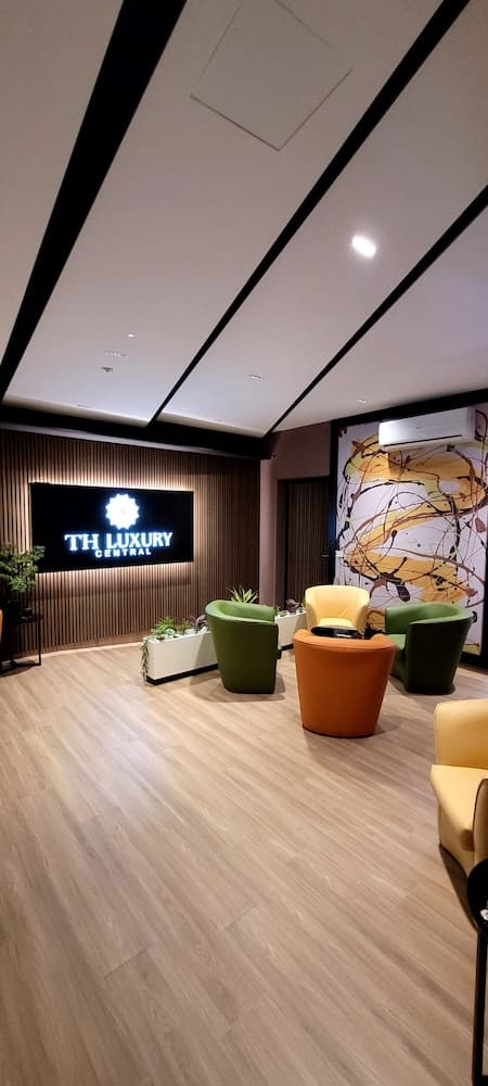 TH LUXURY CENTRAL