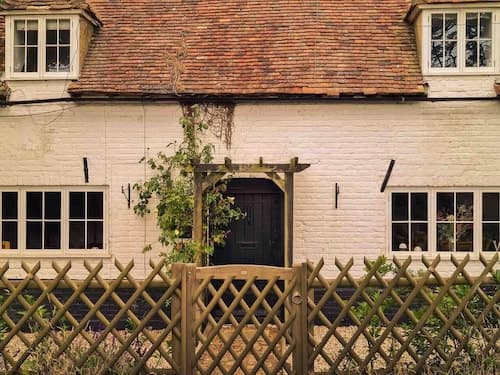 Magical & Unique Grade 2 Listed Cottage