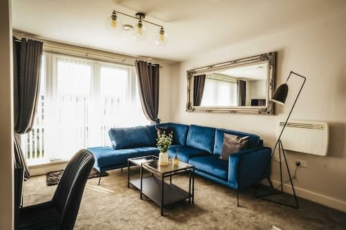 Chic 2 Bedroom Apartment Salford Quays, the Lowry