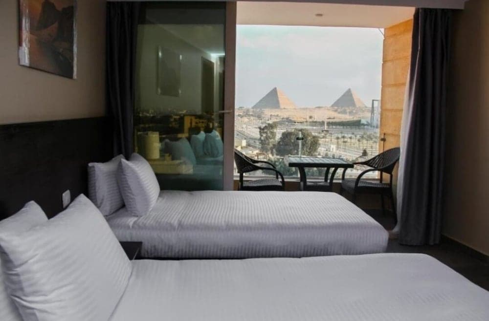 Sphinx apartment hotel