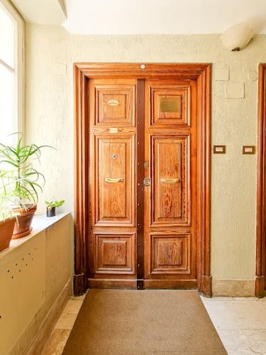Rometobe Rooms & Hospitality