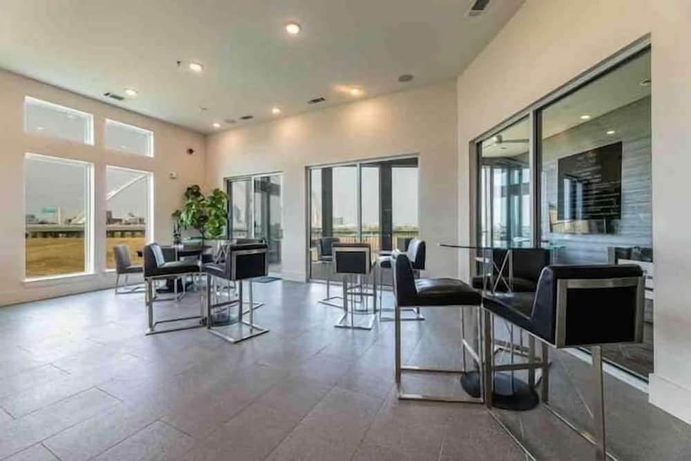Boho Skyline Oasis- Dream 1BR Getaway