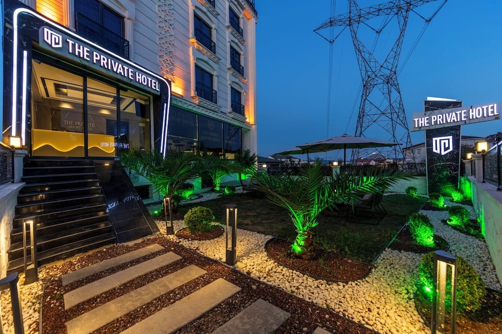 The Private Airport Hotel