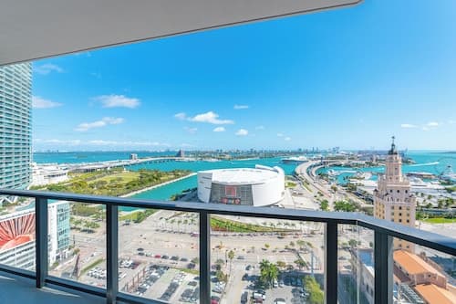 Global Luxury Suites Miami Worldcenter