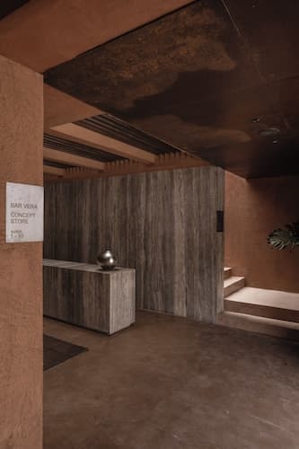 Further Hotel