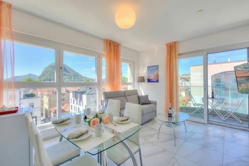 Attico al Parco: Penthouse in Lugano Balcony, A/C & 2 min From Lake