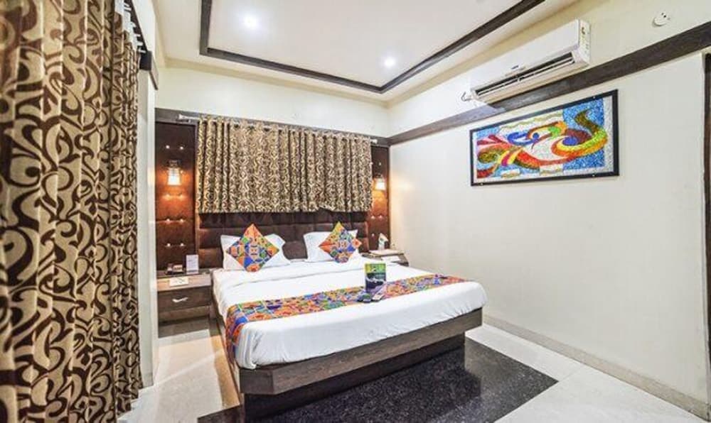 Fabhotel Santoor