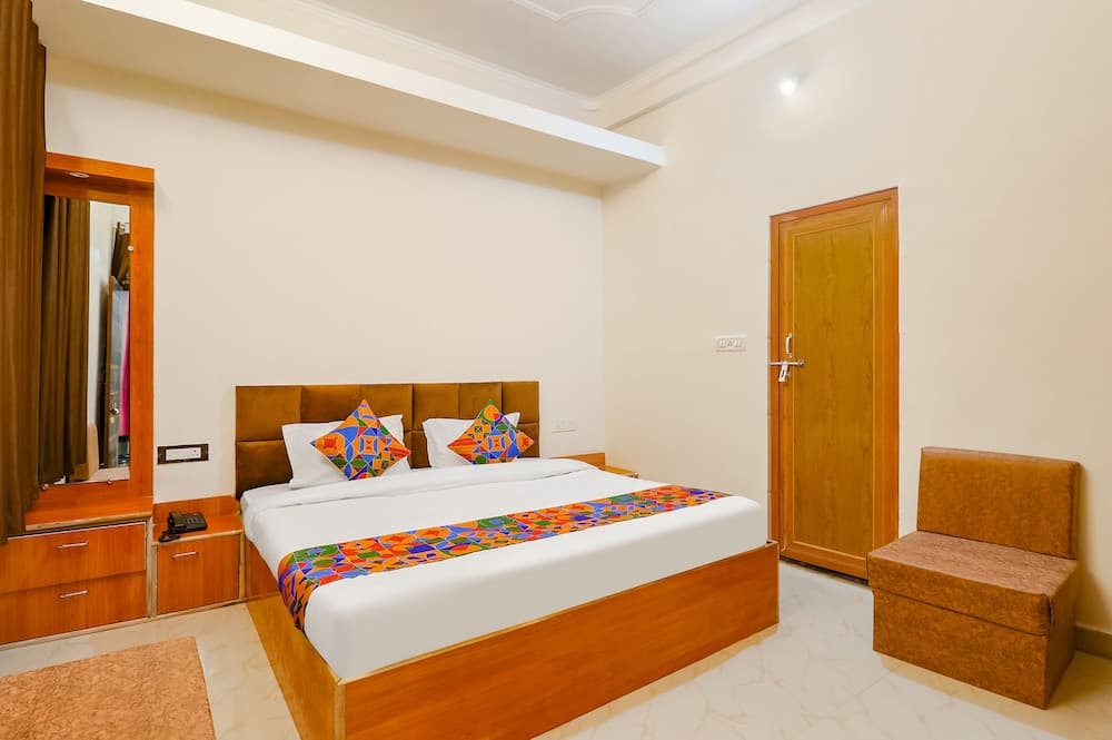 Fabexpress Royal Villas