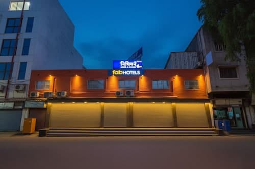Fabhotel Nidhivan