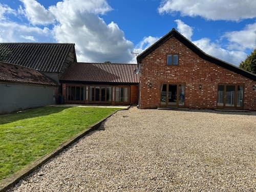 Charming Norfolk Barn Conversion in Barnham Broom