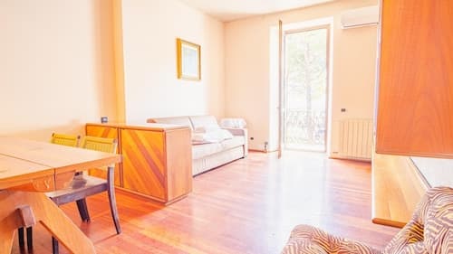 Romantic Coast View - Italian Homing
