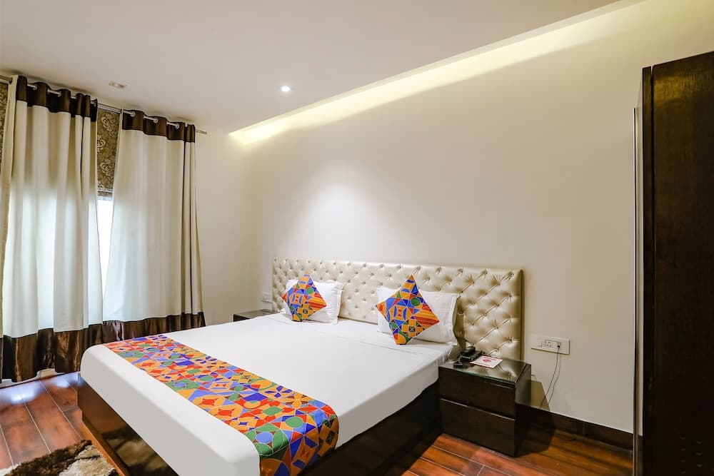 Fabhotel Grand Stay