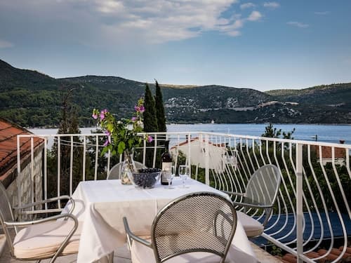 Apartments and Room Eva Slano - One Bedroom Apartment With Terrace and Sea View