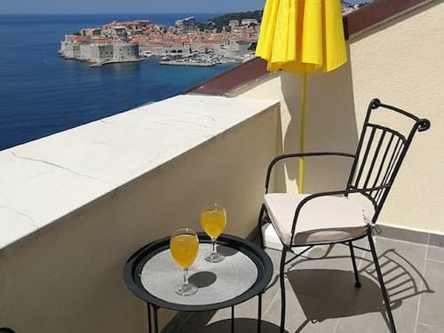 Apartments Horizon - Double Room With Balcony and Sea View